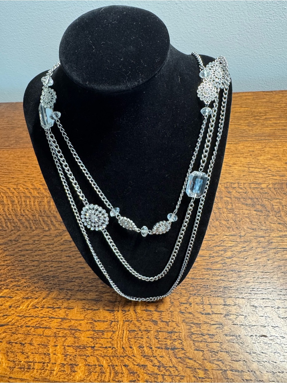 Source Unknown Silver-Tone Layered Crystal Floral Necklace